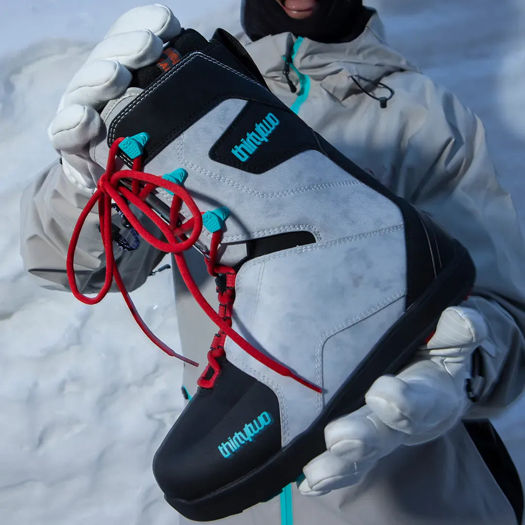 Men's Lashed x Fava Boots Black/Blue | thirtytwo US Boots ThirtyTwo Rider Driven Snowboarding Snow Premium