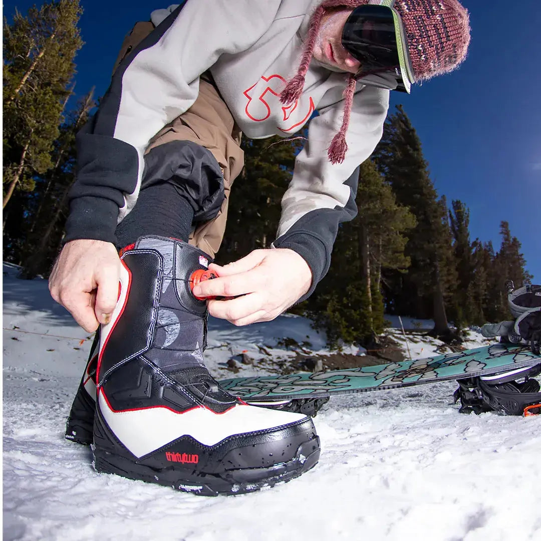 TM - 2 Double Boa® x Hansen Boots Black/White | thirtytwo US Boots ThirtyTwo Rider Driven Snowboarding Snow Premium