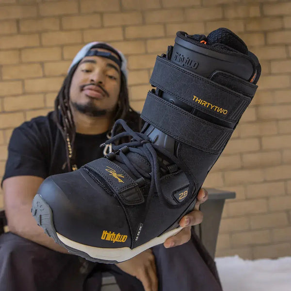 ZB - 1 x Zeb Powell Snowboard Boots Black | thirtytwo US