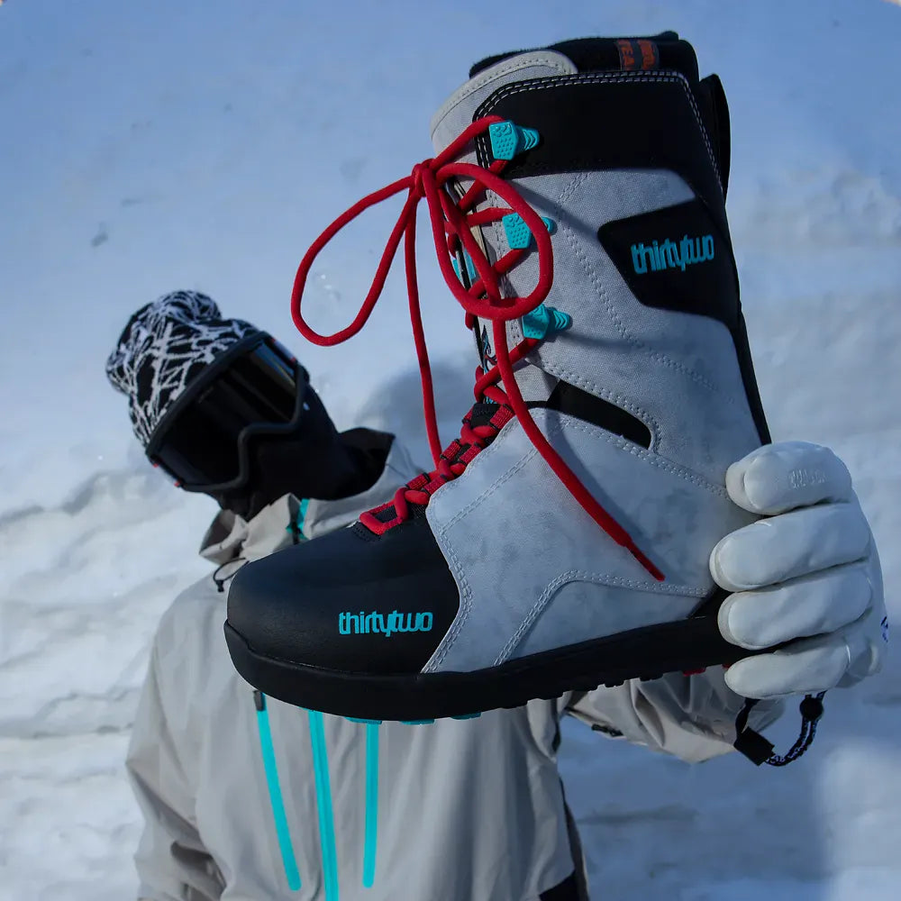 Men's Lashed x Fava Boots Black/Blue | thirtytwo US Boots ThirtyTwo Rider Driven Snowboarding Snow Premium