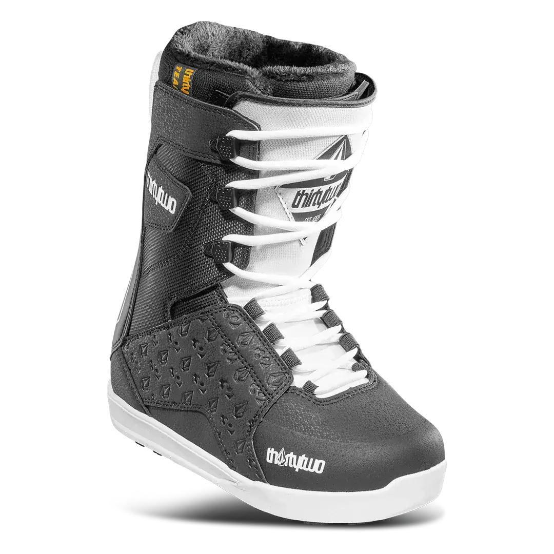 Women's Lashed x Volcom Snowboard Boots Black | thirtytwo US Boots ThirtyTwo Rider Driven Snowboarding Snow Premium