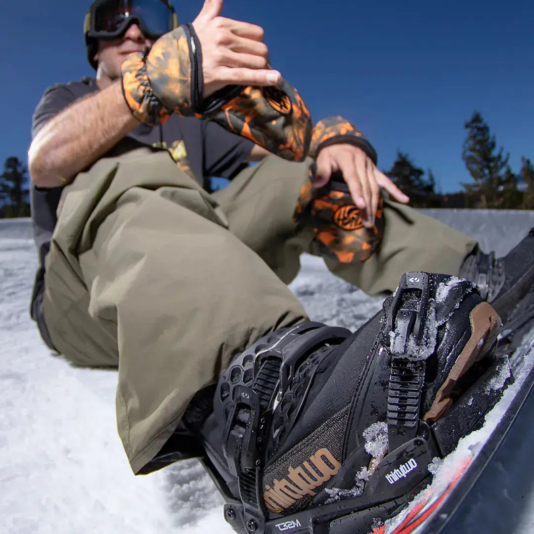 T32M Fase® Black Snowboard Binding | thirtytwo US
