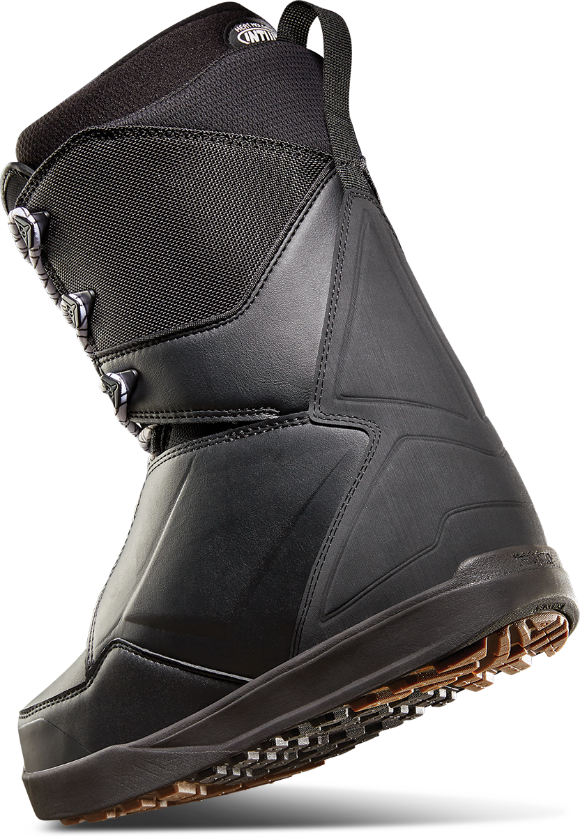 MEN S LASHED WIDE SNOWBOARD BOOTS thirtytwo us