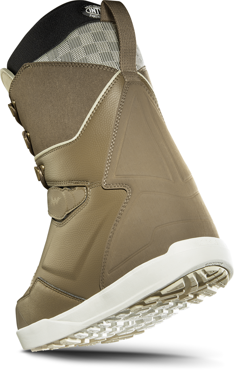 MEN S LASHED X CRAB GRAB SNOWBOARD BOOTS thirtytwo us