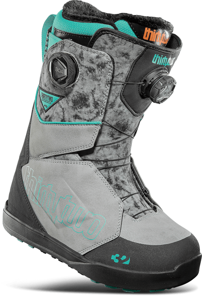 WOMEN'S LASHED DOUBLE BOA® SNOWBOARD BOOTS - ThirtyTwo US WOMEN'S LASHED DOUBLE BOA® SNOWBOARD BOOTS - ThirtyTwo US