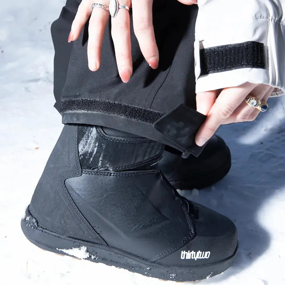 Women's Sweeper Non - Insulated Pants Black | thirtytwo US Non-Insulated Pants ThirtyTwo Rider Driven Snowboarding Snow Premium