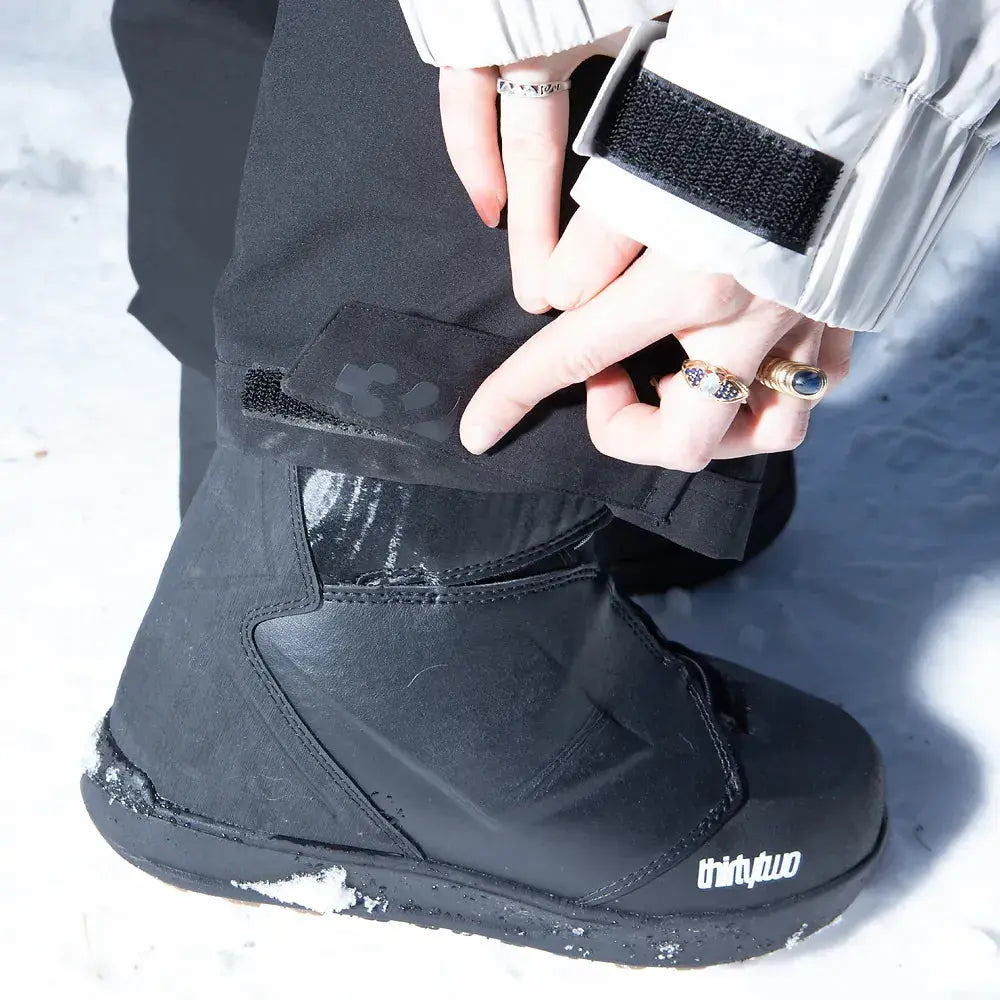 Women's Sweeper Non - Insulated Pants Black | thirtytwo US Non-Insulated Pants ThirtyTwo Rider Driven Snowboarding Snow Premium