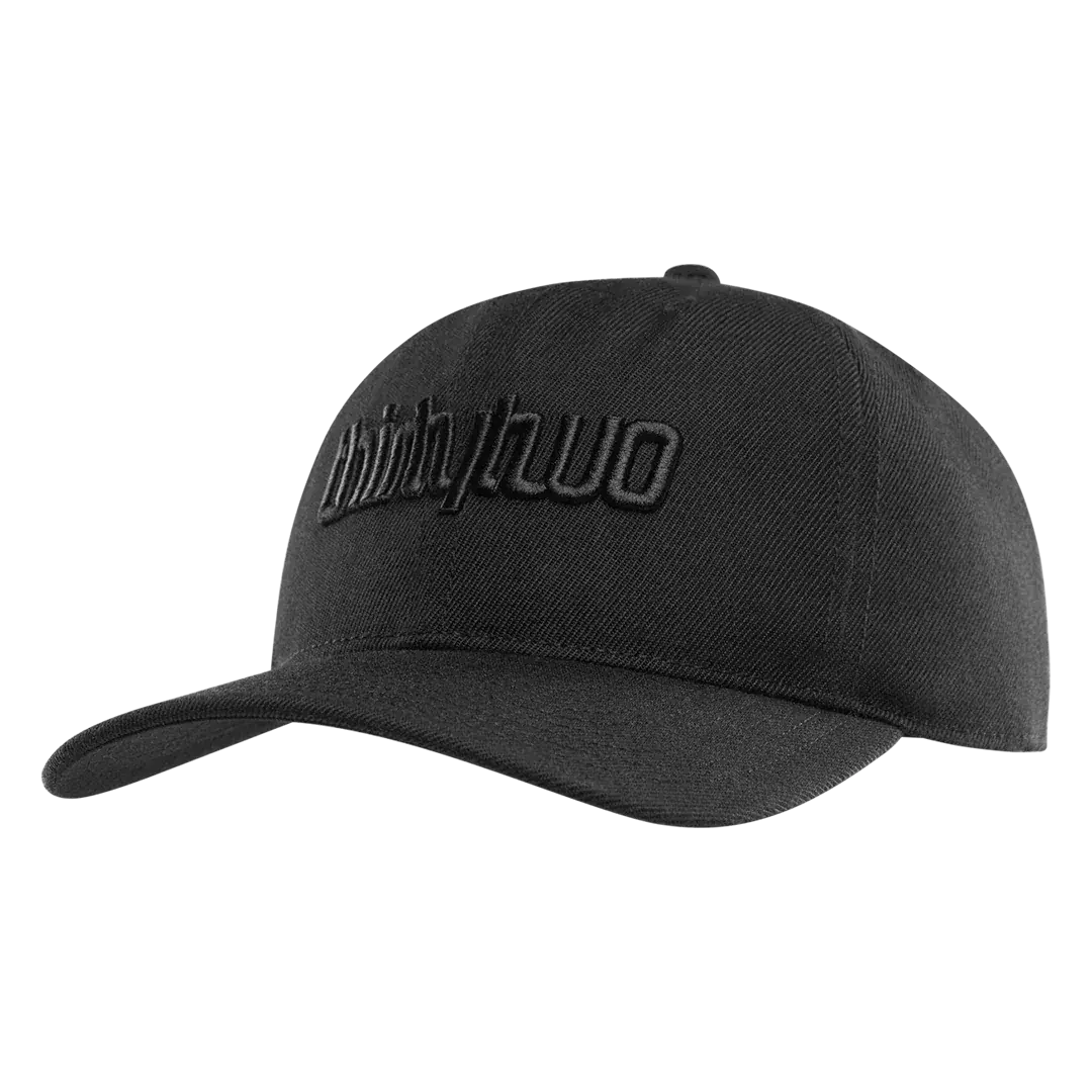 Double Snapback Custom Hat in Black | thirtytwo US Custom Hat ThirtyTwo BLACK / ONE SIZE Rider Driven Snowboarding Snow Premium 7630949137913 T.26.CAM.DBS.BK.OS.1