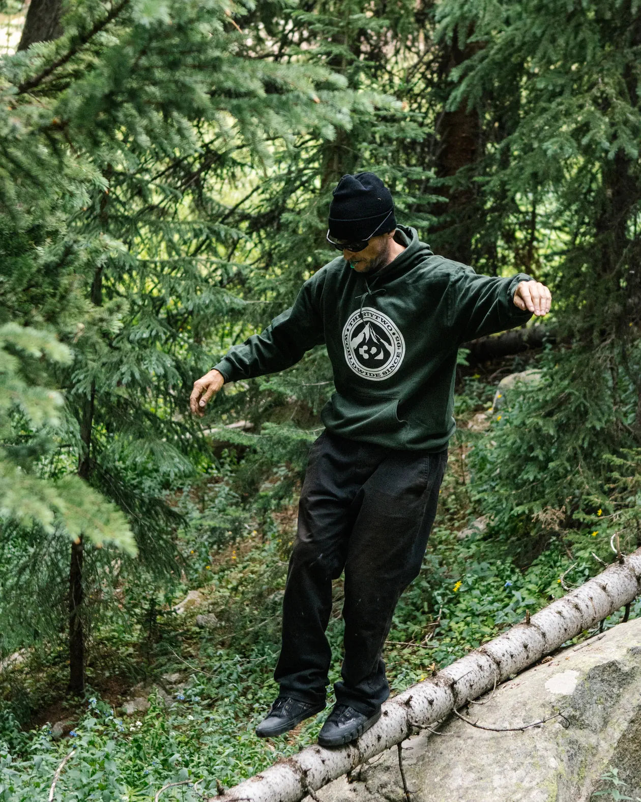 SINCE 95 HOODIE Apparel Lifestyle Thirtytwo Rider Driven Snowboarding Snow Premium