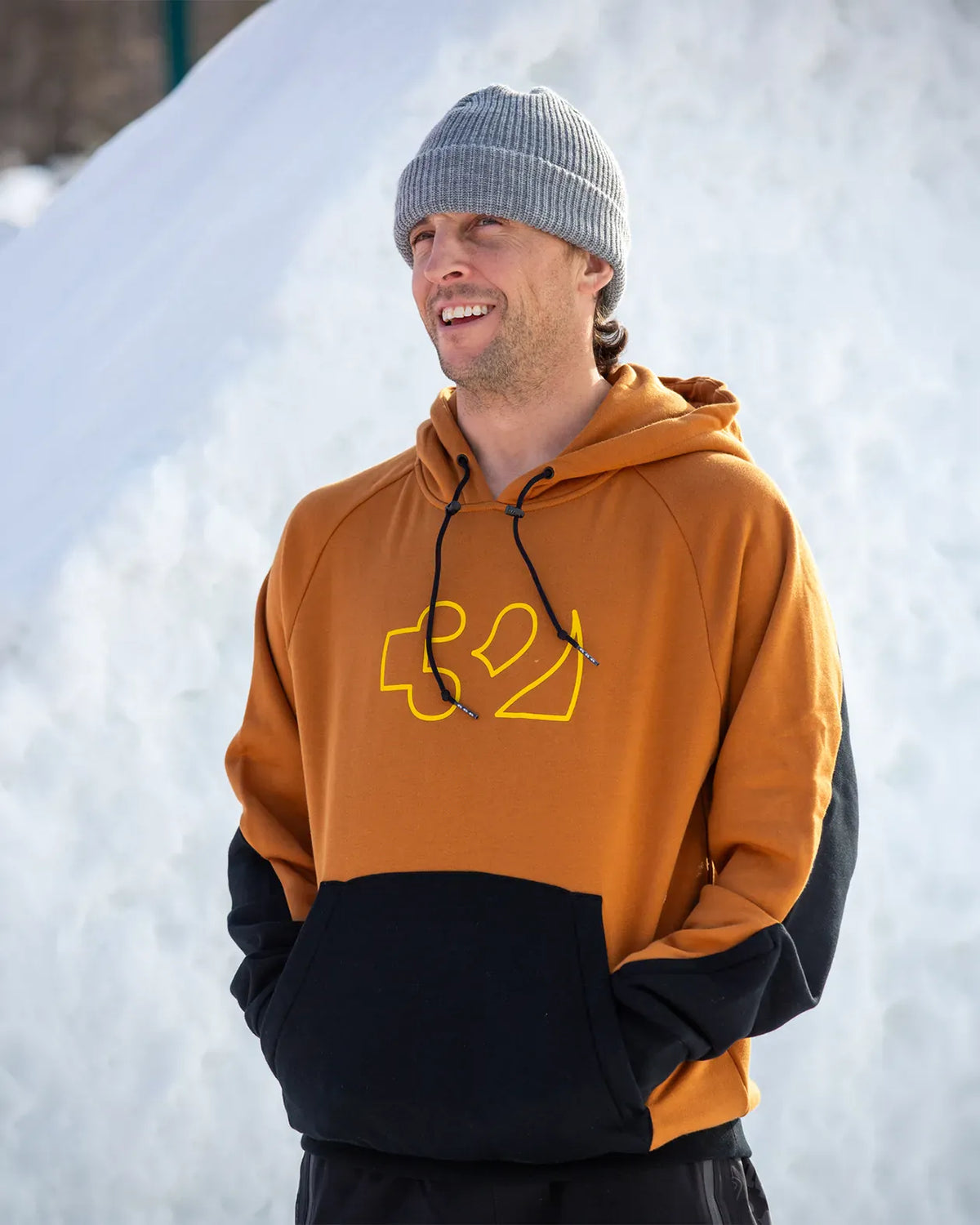 T32M TECH HOODIE Apparel Technical Thirtytwo Rider Driven Snowboarding Snow Premium