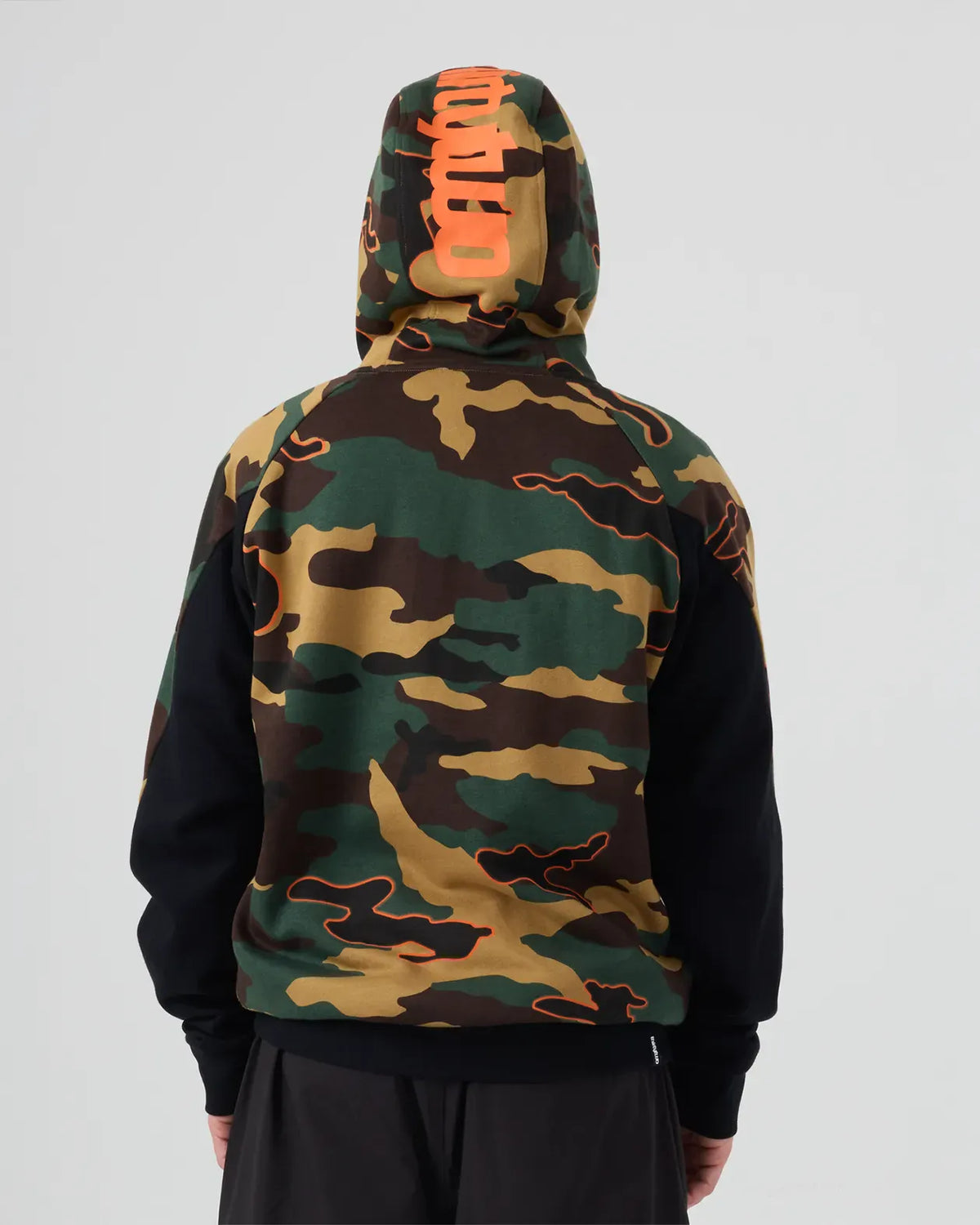 T32M TECH HOODIE Apparel Technical Thirtytwo Rider Driven Snowboarding Snow Premium
