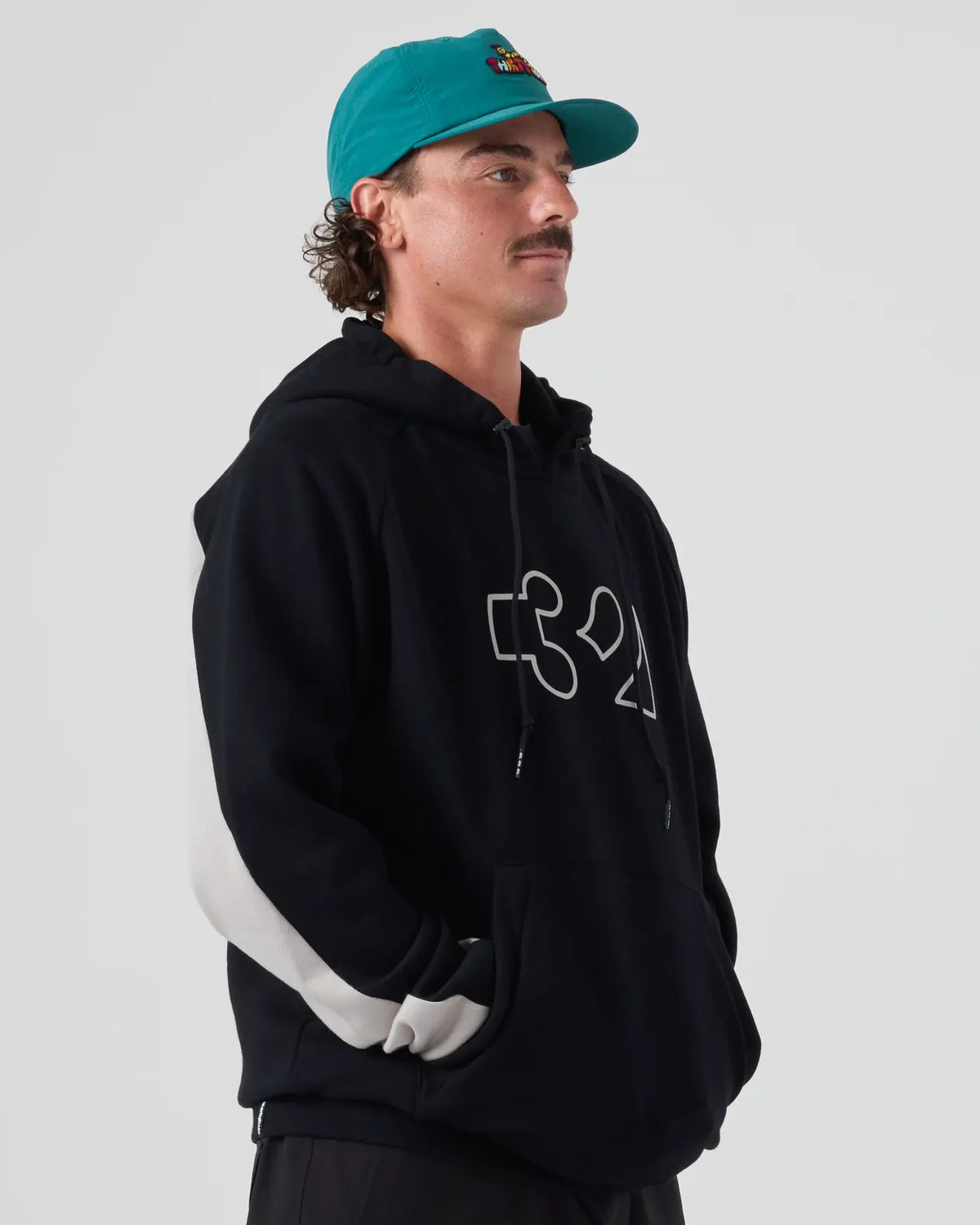 T32M TECH HOODIE Apparel Technical Thirtytwo Rider Driven Snowboarding Snow Premium