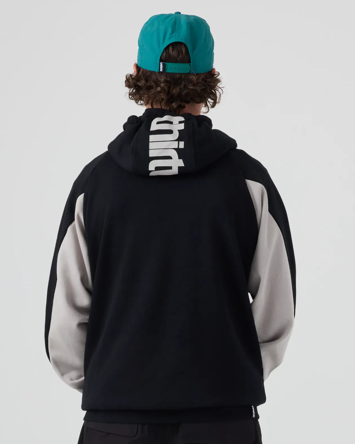 T32M TECH HOODIE Apparel Technical Thirtytwo Rider Driven Snowboarding Snow Premium