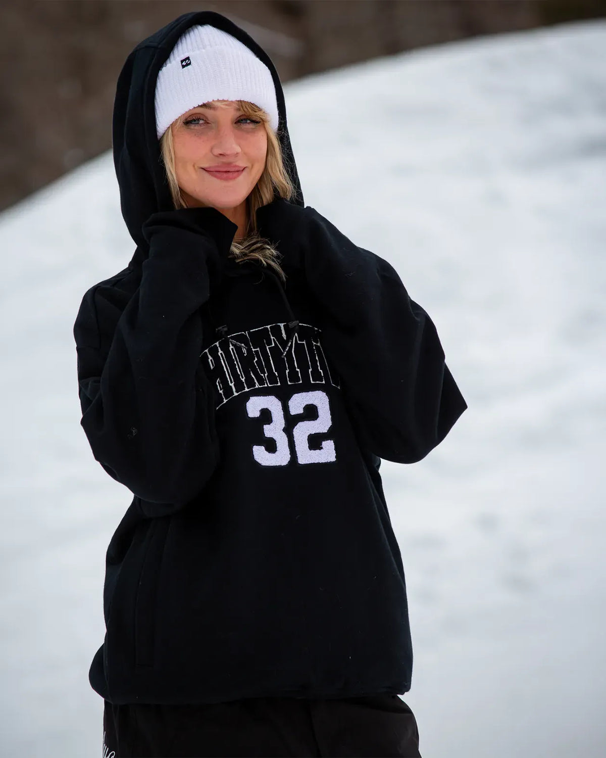 32 TECH HOODIE Apparel Technical Thirtytwo Rider Driven Snowboarding Snow Premium