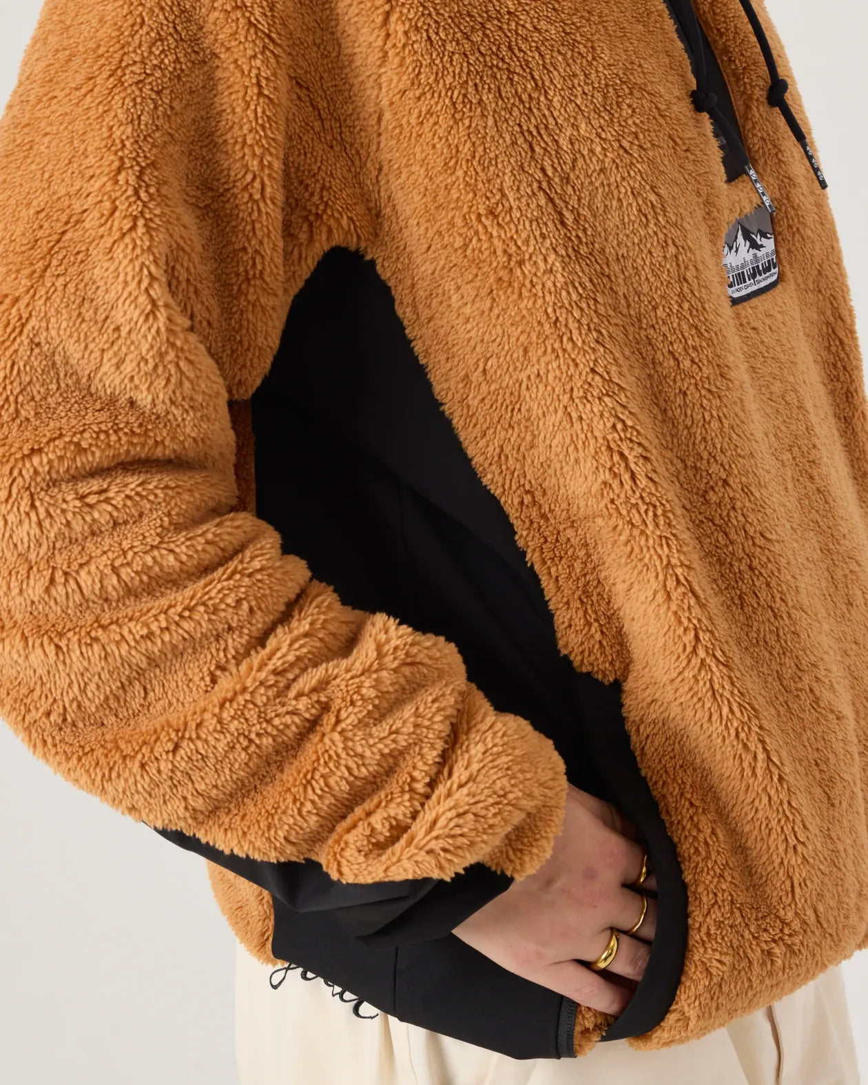 ARCTIC PILE ANORAK Apparel Technical Thirtytwo Rider Driven Snowboarding Snow Premium