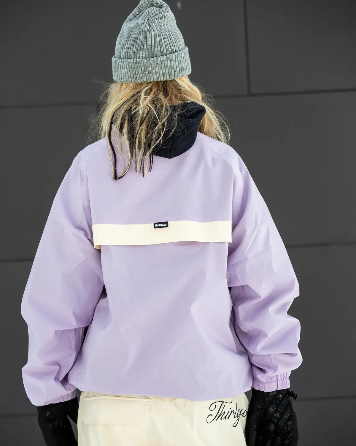 32 CLASSIC WINDBREAKER Outerwear Thirtytwo Rider Driven Snowboarding Snow Premium