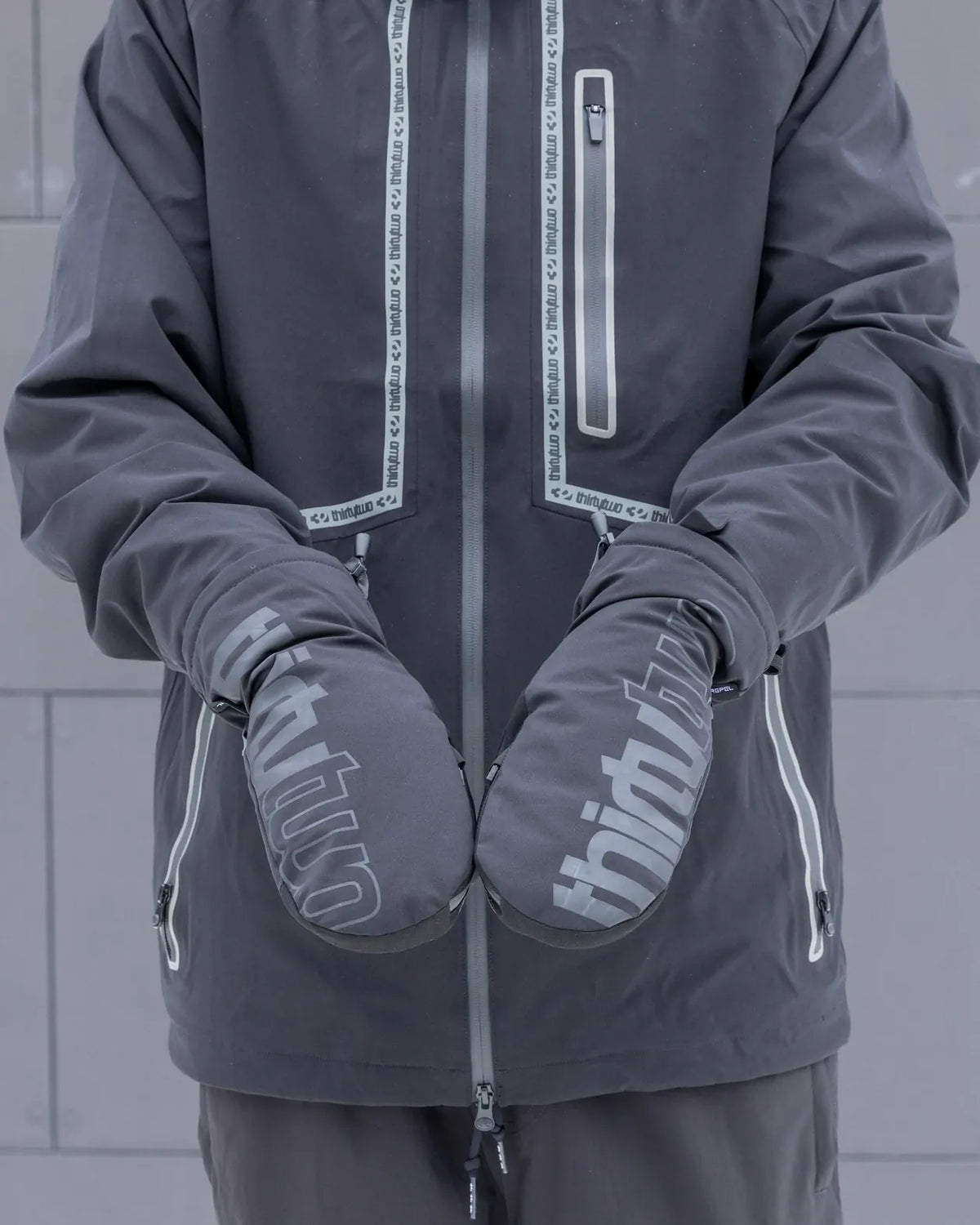 CORP MITT Accessories Thirtytwo Rider Driven Snowboarding Snow Premium