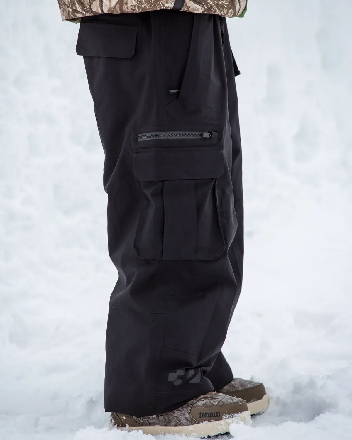 BLAHZAY CARGO Outerwear Thirtytwo Rider Driven Snowboarding Snow Premium