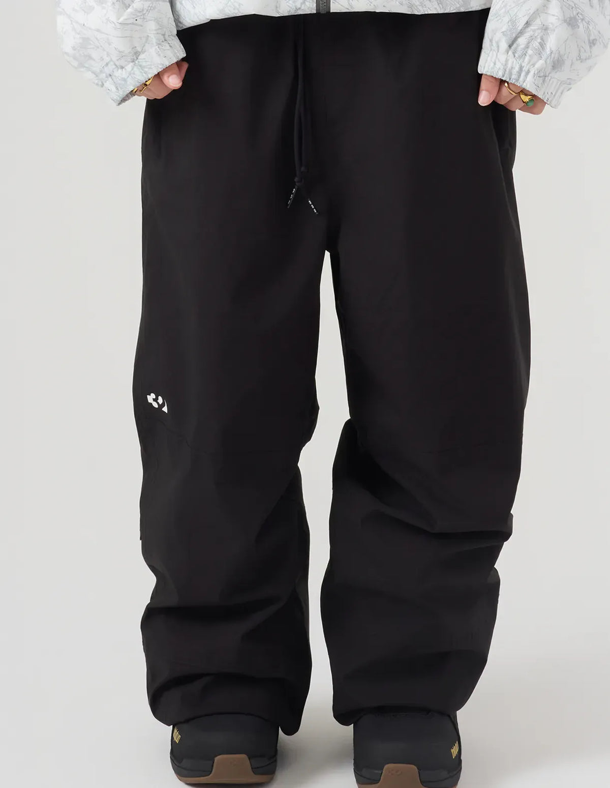 32 CLASSIC PANT Outerwear Thirtytwo BLACK / XS Rider Driven Snowboarding Snow Premium 7630961806088 T.27.PTM.CSP.001.1XS.1